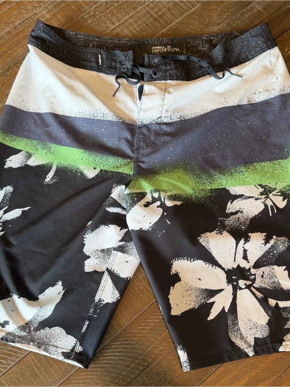 O'Neill Black White & Green Floral Spray Boardshorts